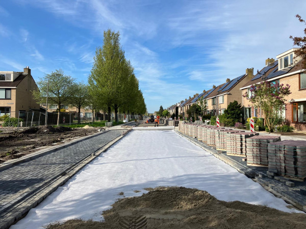 Waterbergende weg in Purmerend