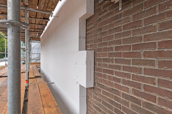 Het renovatiepaspoort is een op maat gesneden routekaart voor de grondige renovatie van een specifiek gebouw in een maximaal aantal stappen om de energieprestatie ervan aanzienlijk te verbeteren. Foto: Knauf.